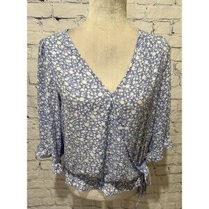Sienna Sky NWT Womens V-Neck Blouse with 3/4 Sleeves Size Small